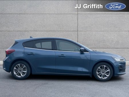 2023 Ford Focus - photo 5