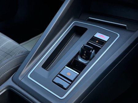 2022 Volkswagen Golf - photo 14