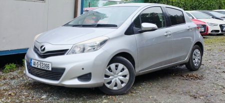 2014 Toyota Vitz - photo 5