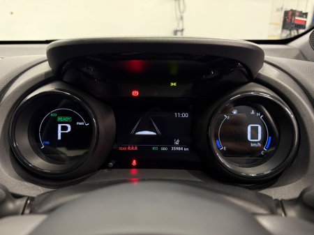 2021 Toyota Yaris - photo 6