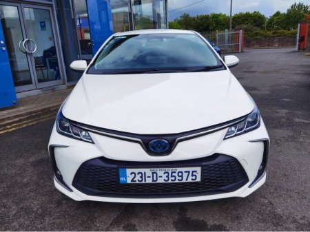 2023 Toyota Corolla - photo 2