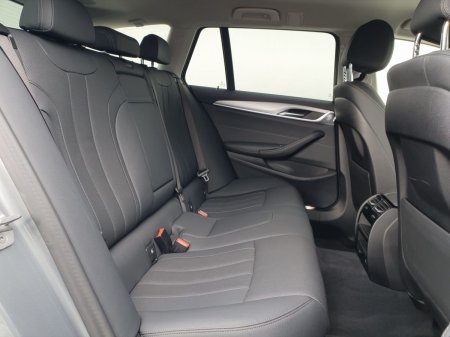 2024 BMW 5-Series - photo 11