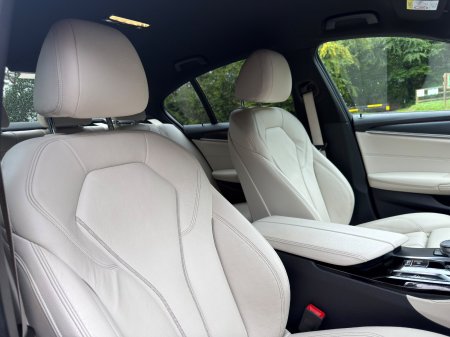 2021 BMW 5-Series - photo 20