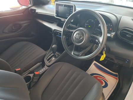 2021 Toyota Yaris - photo 10