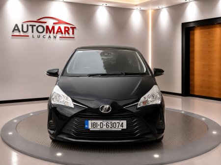 2018 Toyota Vitz - photo 2