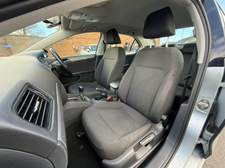 2016 Volkswagen Jetta - photo 18
