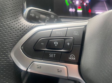 2025 Volkswagen Tiguan - photo 23
