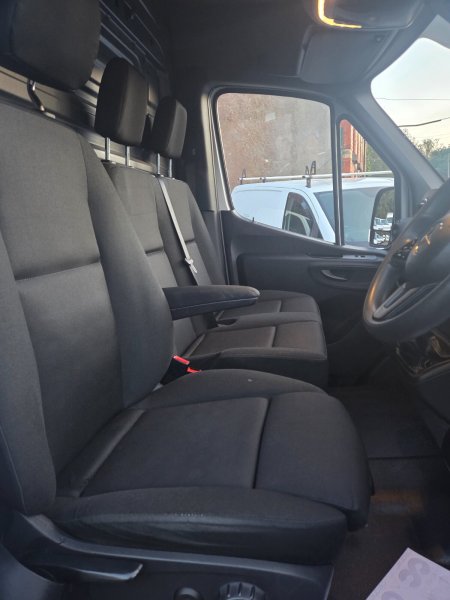 2023 Mercedes-Benz Sprinter - photo 8