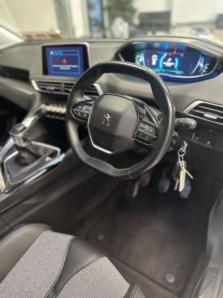 2017 Peugeot 3008 - photo 16