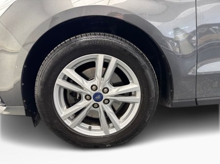 2022 Ford Galaxy - photo 5