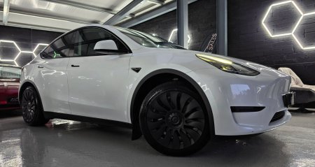 2023 Tesla Model Y - photo 5