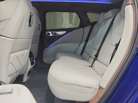 2024 BMW XM - photo 21