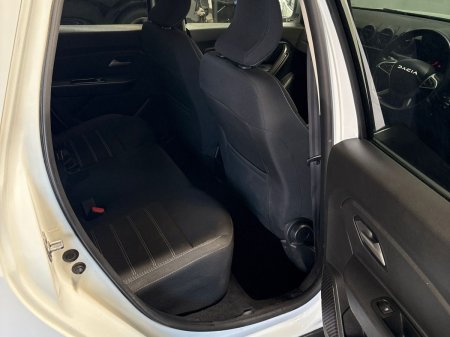 2024 Dacia Duster - photo 16