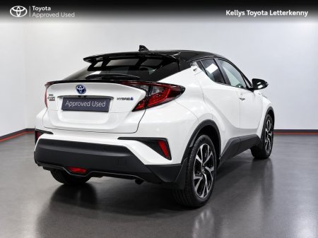 2022 Toyota C-HR - photo 2