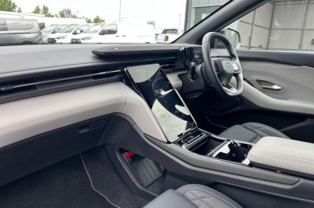 2025 Ford Explorer - photo 18