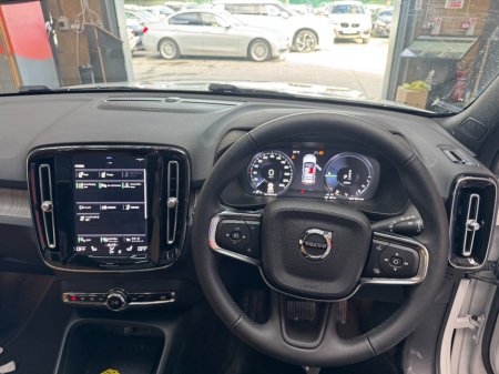 2022 Volvo XC40 - photo 12