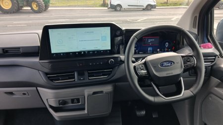 2025 Ford Transit Custom - photo 10