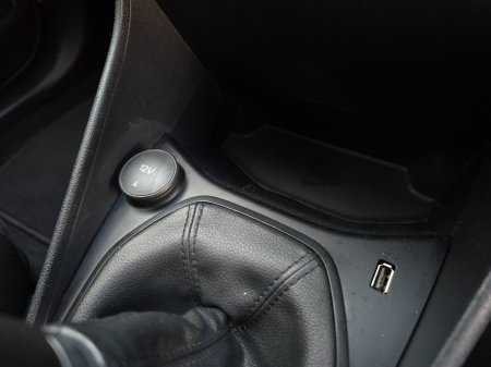 2021 Ford Fiesta - photo 15