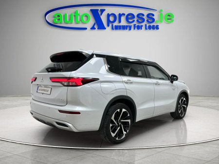 2023 Mitsubishi Outlander - photo 13