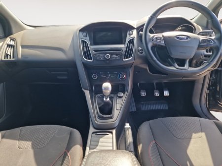 2018 Ford Focus - photo 6