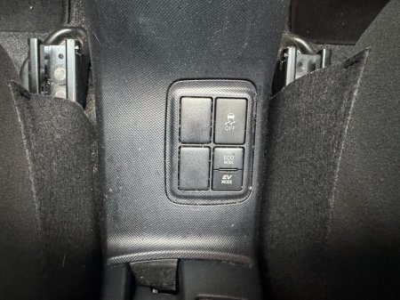 2021 Toyota Aqua - photo 12