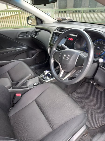 2016 Honda Grace - photo 4