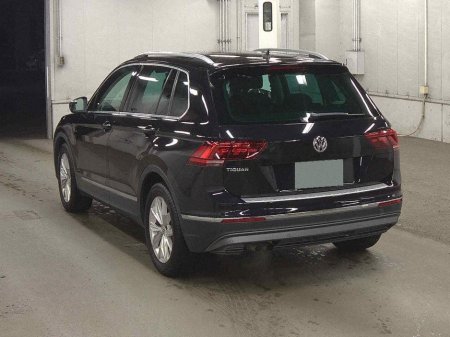2018 Volkswagen Tiguan - photo 12