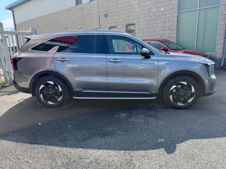 2025 Kia Sorento - photo 8
