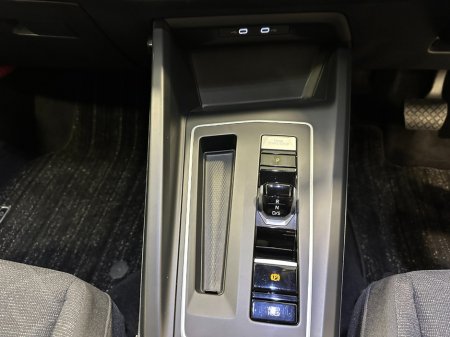 2021 Volkswagen Golf - photo 31