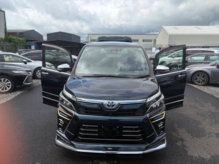 2021 Toyota Voxy - photo 10