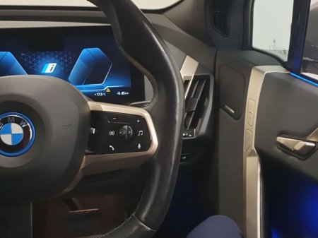 2023 BMW iX - photo 18