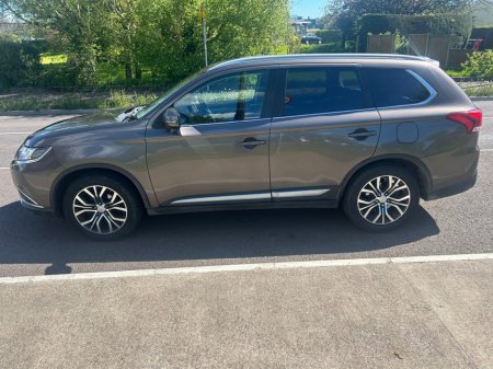 2015 Mitsubishi Outlander - photo 4