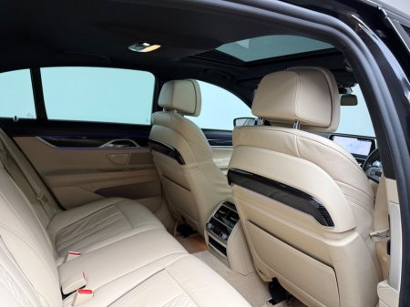 2018 BMW 7-Series - photo 11