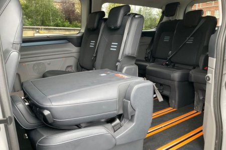 2025 Ford Tourneo Custom - photo 4