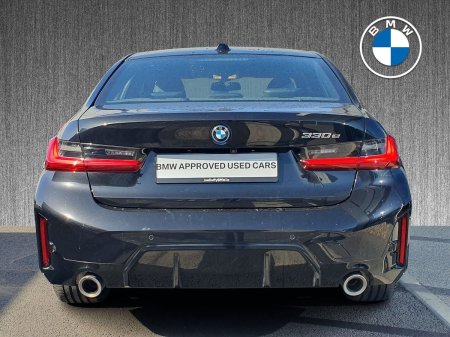 2024 BMW 3-Series - photo 15