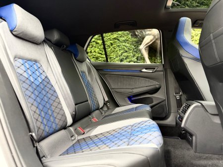 2023 Volkswagen Golf - photo 24