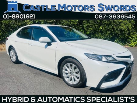 2023 Toyota Camry - photo 2