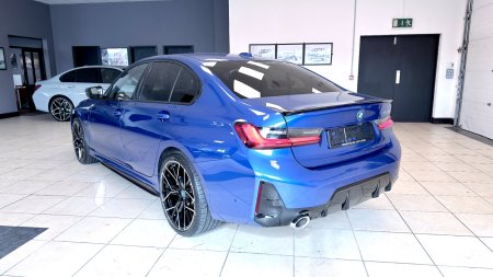 2024 BMW 3-Series - photo 8