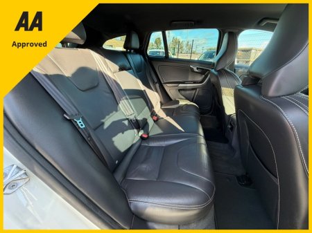 2017 Volvo V60 - photo 22