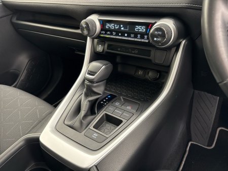 2024 Toyota RAV4 - photo 15