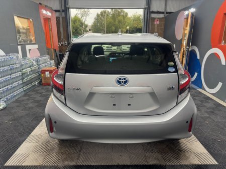2019 Toyota Aqua - photo 4