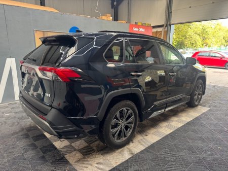 2024 Toyota RAV4 - photo 3