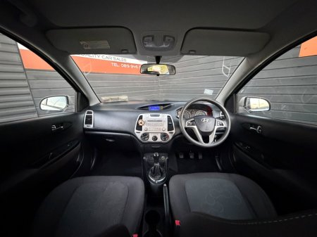 2012 Hyundai i20 - photo 12