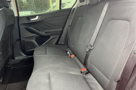 2018 Ford Focus - photo 20