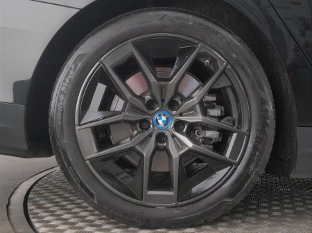 2025 BMW i5 - photo 14