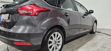 2016 Ford Focus - photo 10
