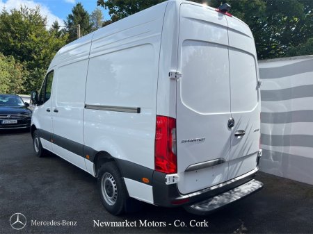 2027 Mercedes-Benz Sprinter - photo 6