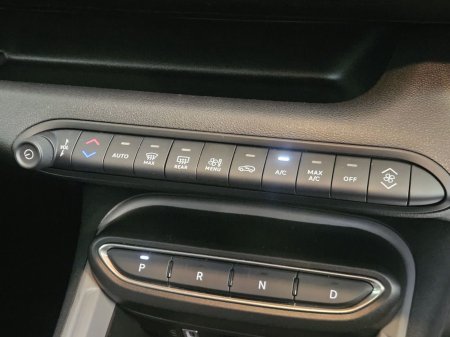 2026 Jeep Avenger - photo 11