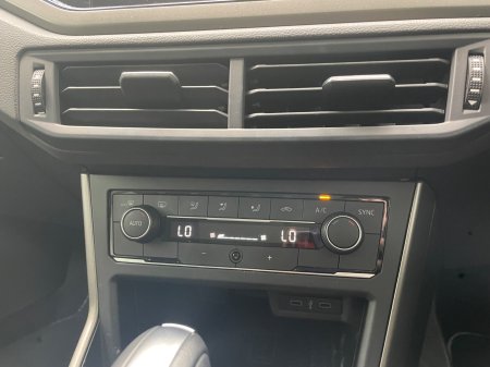 2021 Volkswagen Polo - photo 17