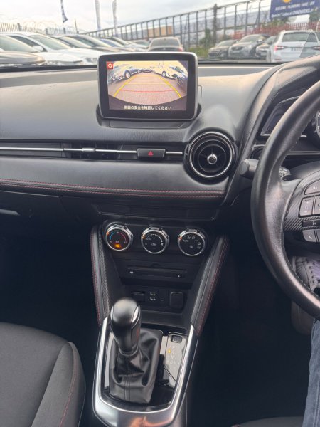 2015 Mazda Mazda2 - photo 12